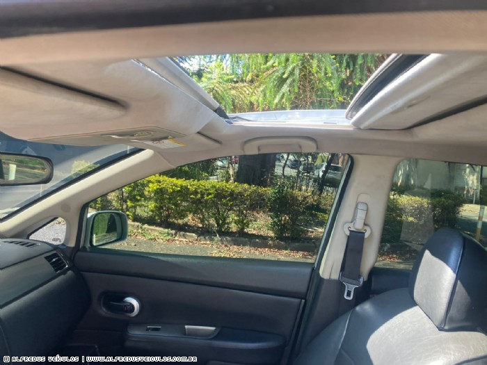 Nissan TIIDA SL 1.8 FLEX 2011/2012